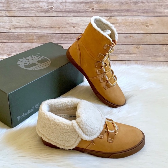 Timberland Wheat Dausette Fleece Fold Down Boots - Picture 2 of 8